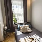 Apartment Spacious 5-bedroom Art Nouveau - Valdemara *