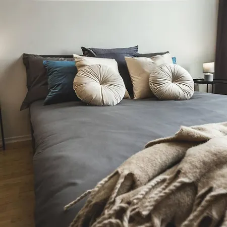 Spacious 5-bedroom Art Nouveau - Valdemara Apartment