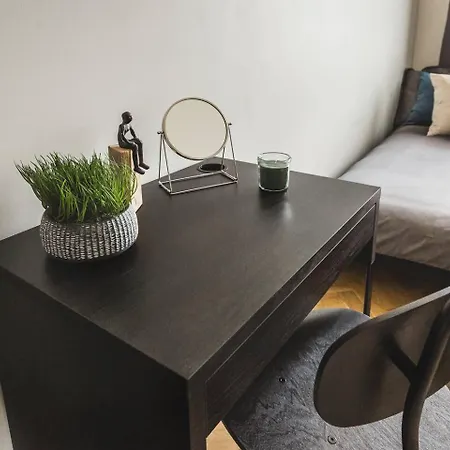 Apartment Spacious 5-bedroom Art Nouveau - Valdemara *