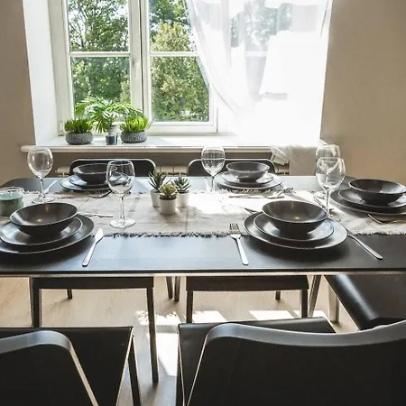Apartment Spacious 5-bedroom Art Nouveau - Valdemara