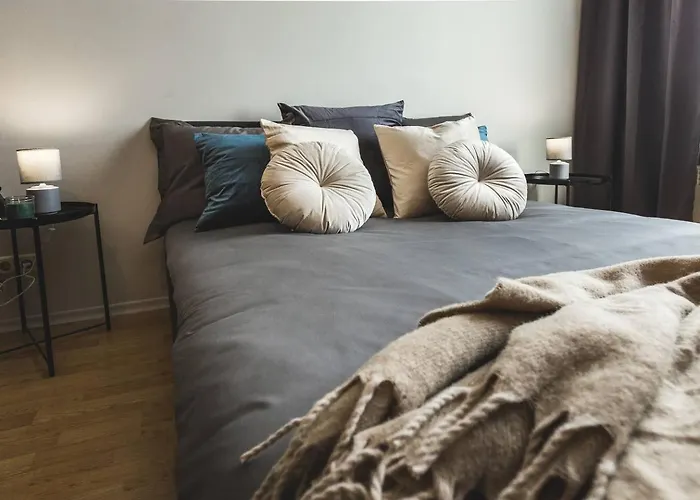 Spacious 5-bedroom Art Nouveau - Valdemara Apartment