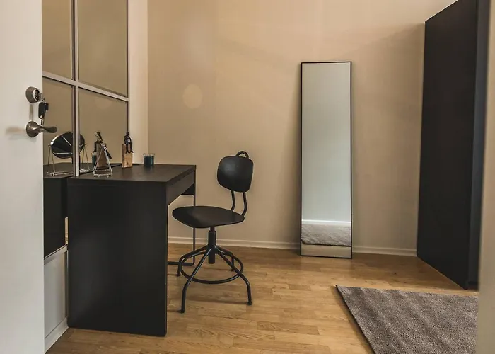 Spacious 5-bedroom Art Nouveau - Valdemara Riga