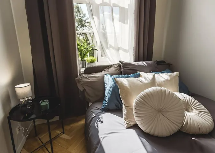 Spacious 5-bedroom Art Nouveau - Valdemara