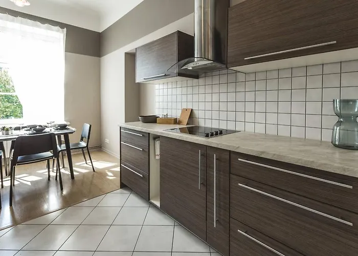 Spacious 5-bedroom Art Nouveau - Valdemara Apartment Riga