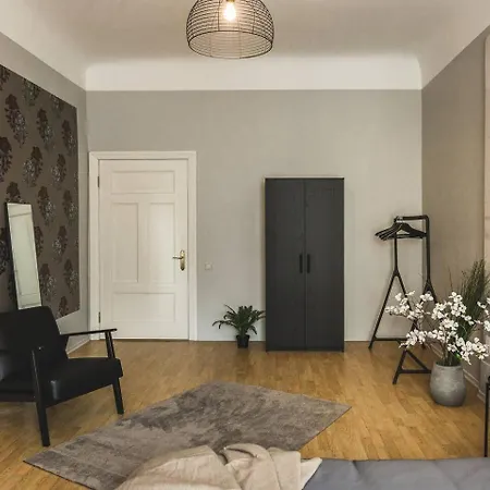 아파트 Spacious 5-bedroom Art Nouveau - Valdemara *