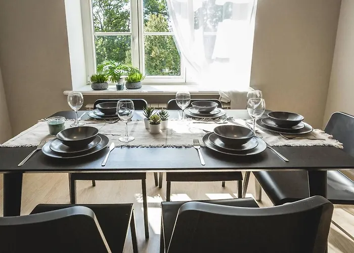 Dzīvoklis Spacious 5-bedroom Art Nouveau - Valdemara